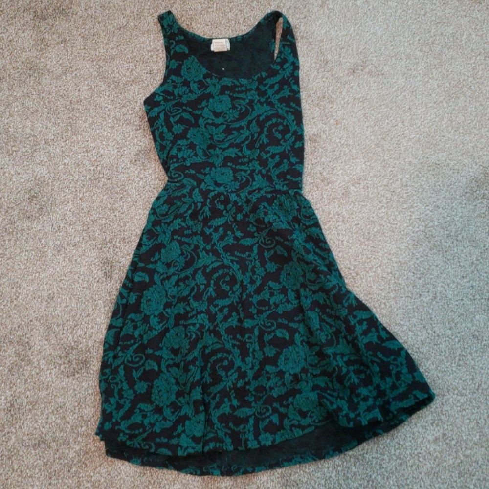 Short dress